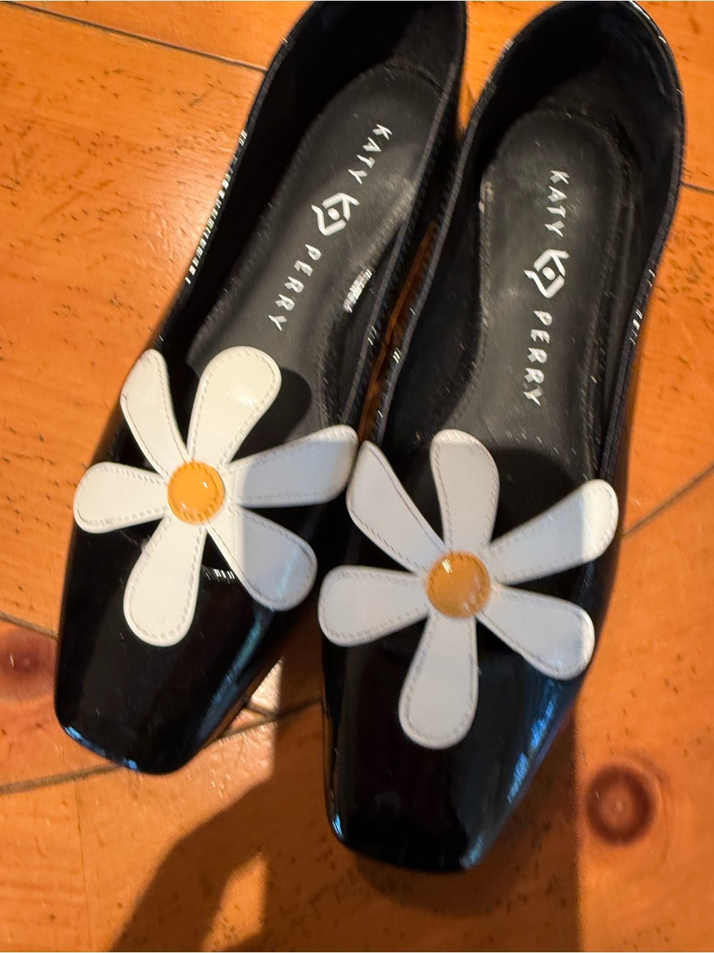 Katy Perry Collections Black Patent Flats with White Daisy and Yellow Center